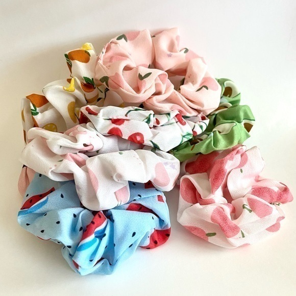 Woman | Scrunchies with Fruit Prints | Set of 5 - Picture 3 of 16